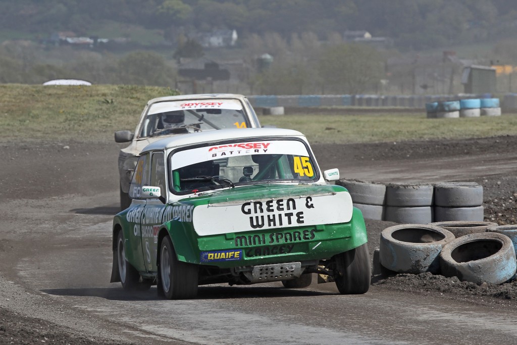 Lance Foster claimed valuable championship points ©Trev Coulson/Retro Rallycross
